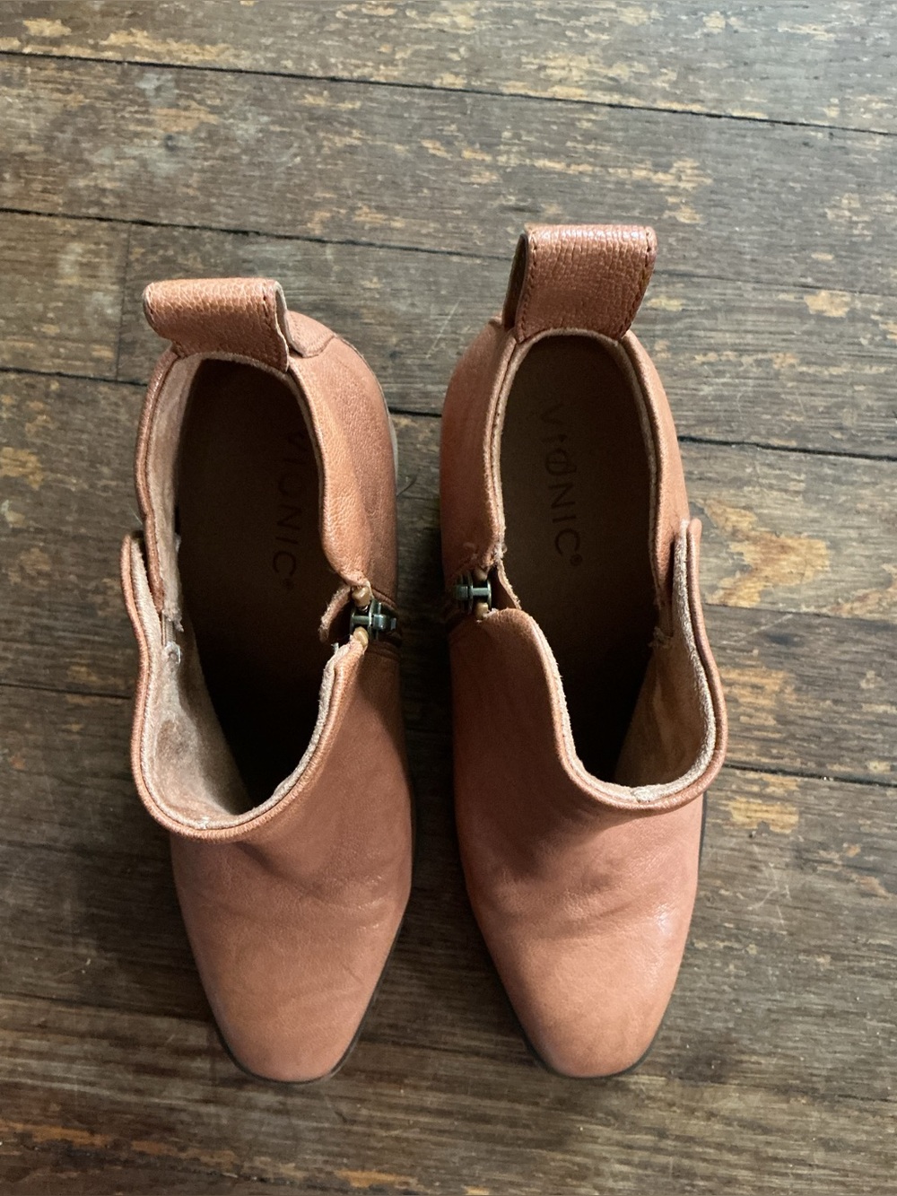 Vionic Women's Brown Leather Ankle Booties with Side Zip, Size 7.5